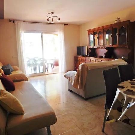 Agradable Casa Con Piscina En Les Tres Cales