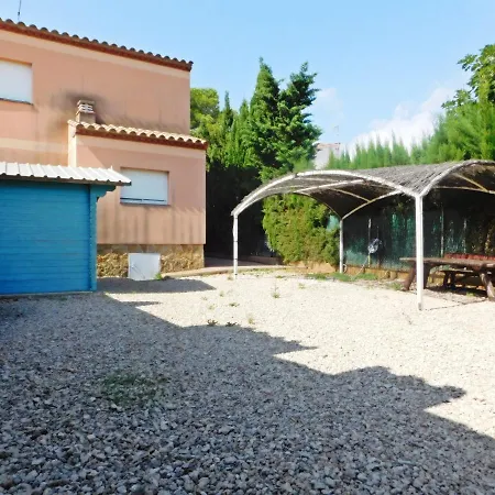 Agradable Casa Con Piscina En Les Tres Cales