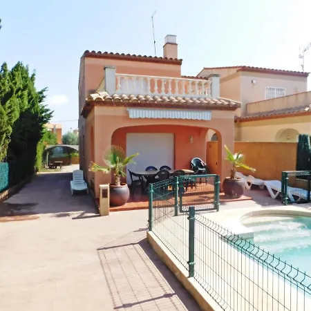 Agradable Casa Con Piscina En * Les Tres Cales